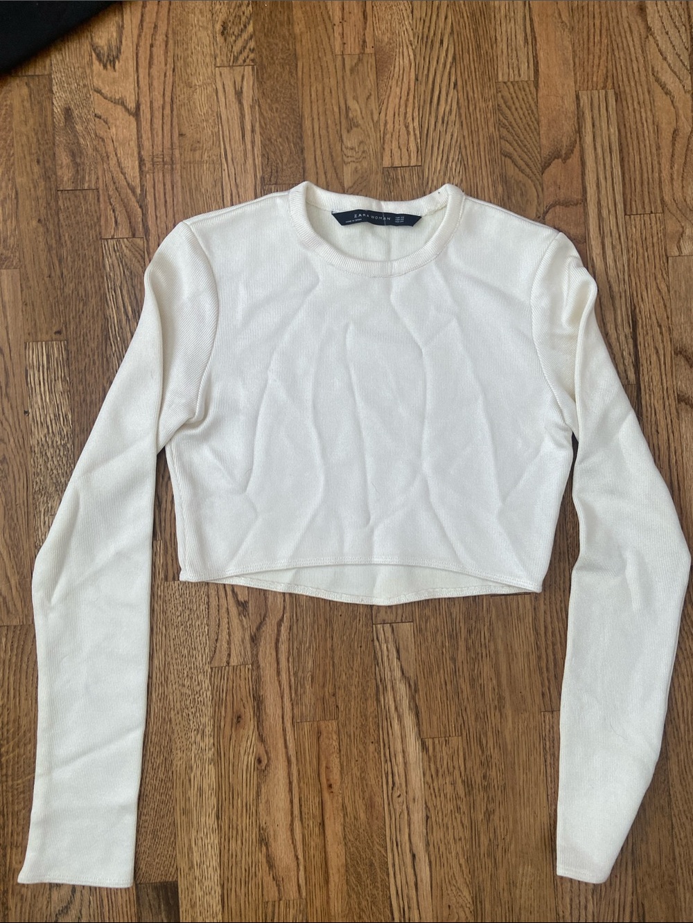 Zara Ivory Long-Sleeve Cropped Crew Top